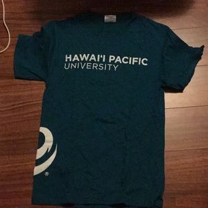 Hawai'i Pacific university shirt bundle (2)